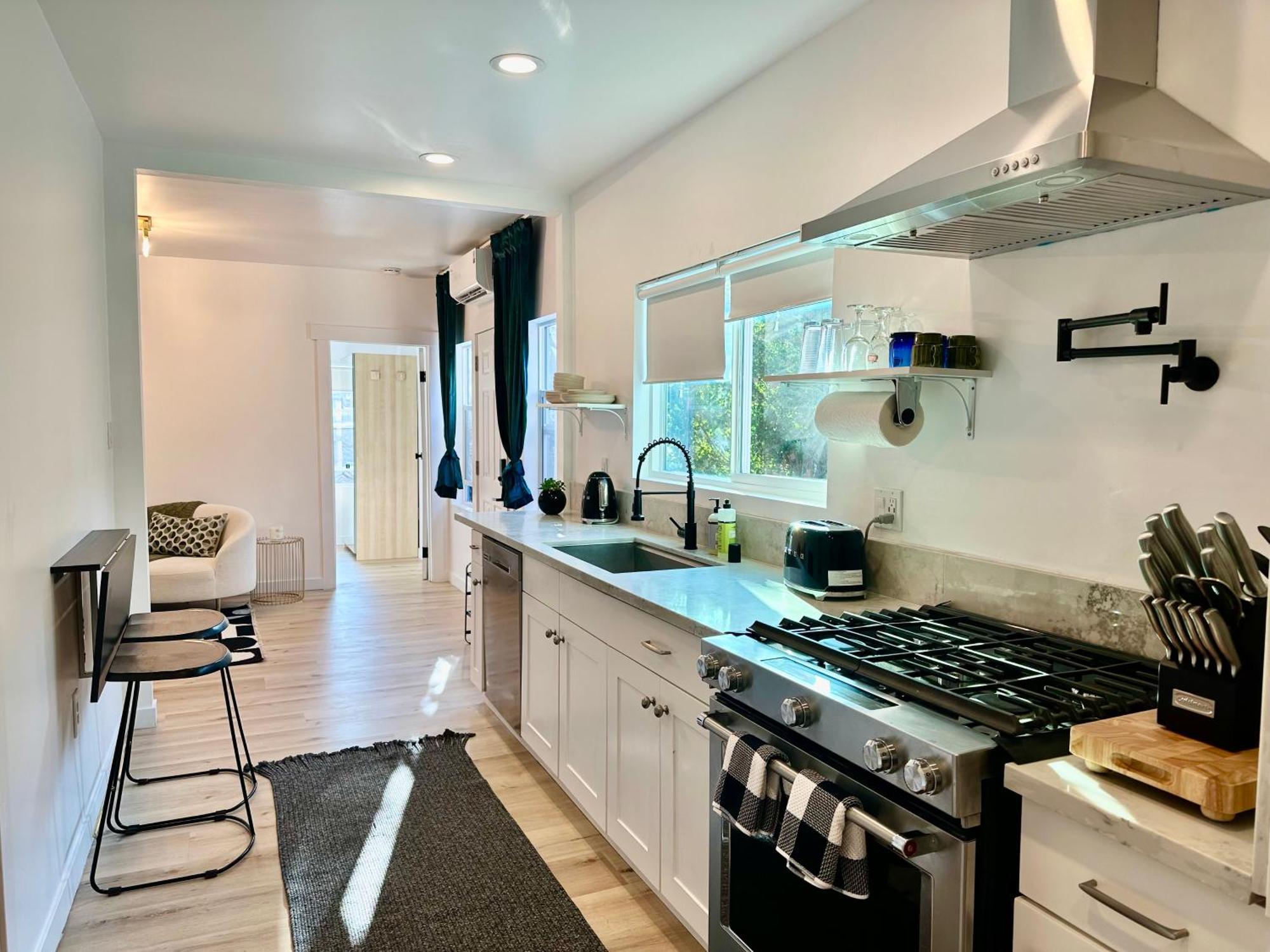 Modern, Remodeled Echo Park House-Walk To Sunset Blvd, Dodgers Stadium, Shops, Bars, Restaurants, Lake, Concerts Villa Los Angeles Eksteriør billede